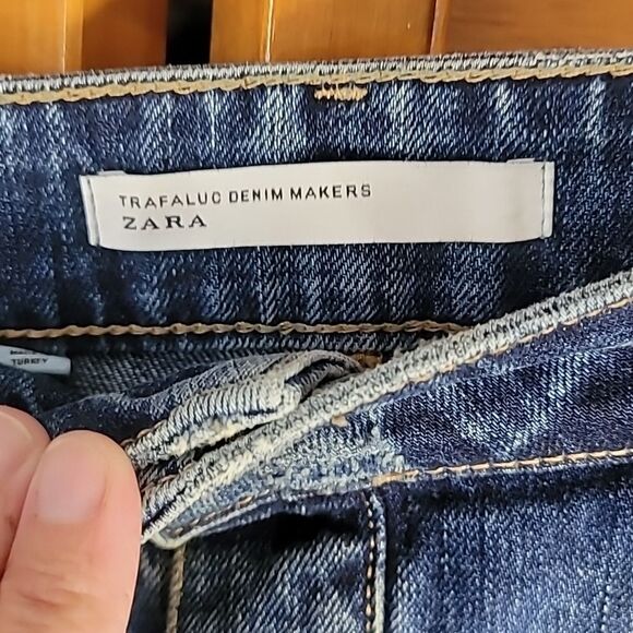 ZARA Women's Skirt Size M Cotton ButtonFLY DISTRESSED JEAN Denim Skirt - Picture 2 of 7